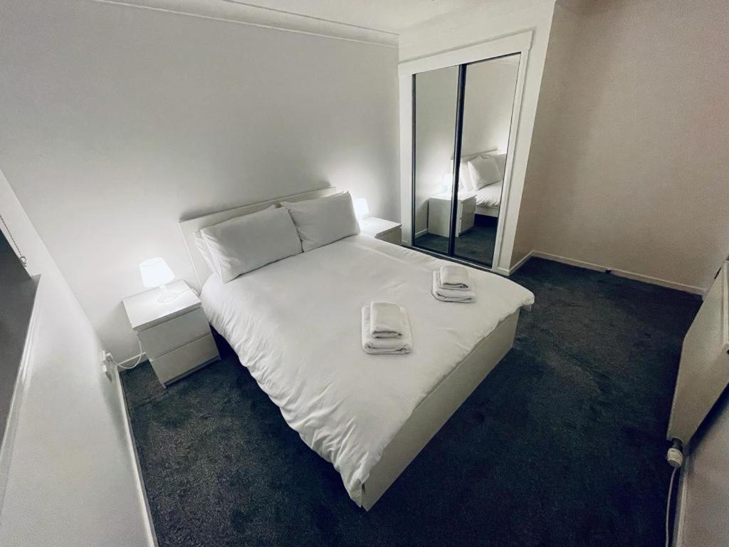 גלאזגו Modern 2 Bedroom Apartment With Free Parking מראה חיצוני תמונה